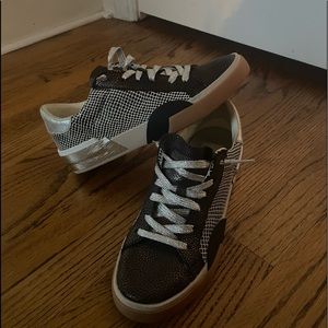 Dolce Vita Zina Sneakers